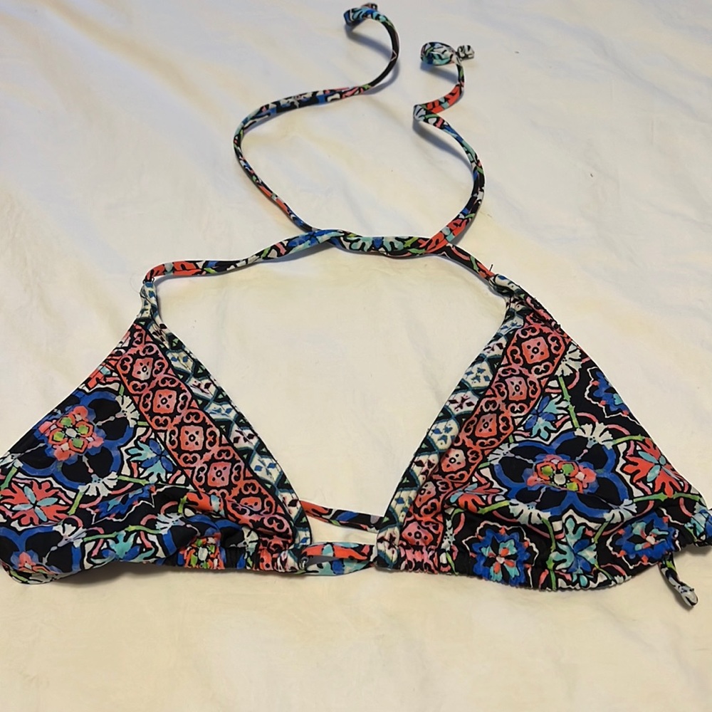 NWOT Bathing suit bra, size 6
